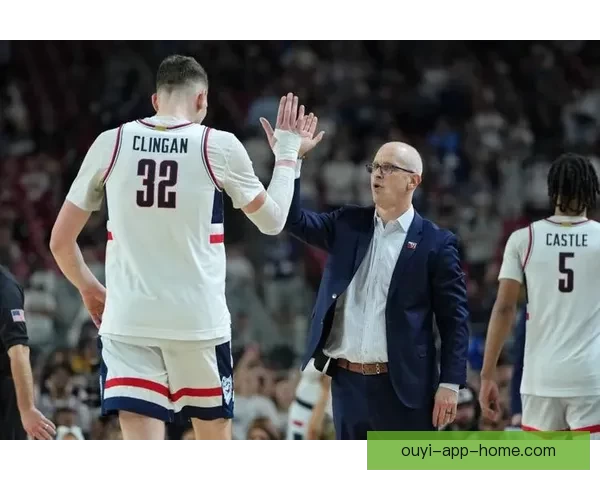 康大名帅赫尔利带队四年三度闯全美冠军赛击败伊利诺伊晋级